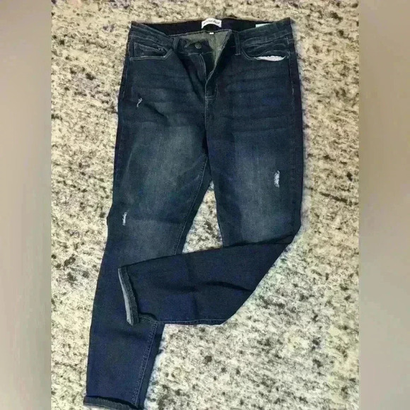 Slightly distressed, dark blue jeans - Picture 1 of 8